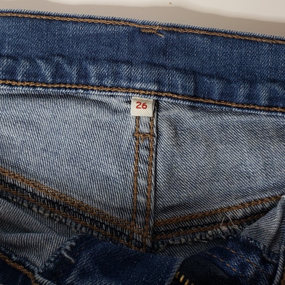 Levis womens shorts waist size 26 - Picture 3 of 5
